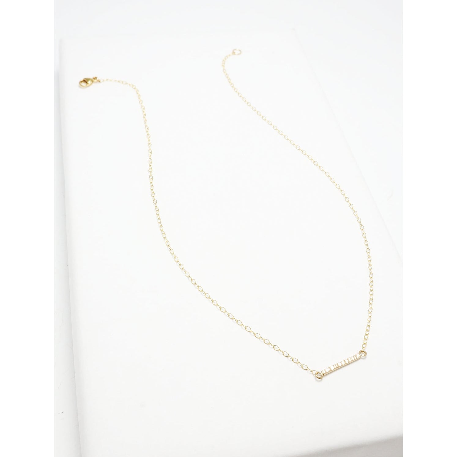 Accent Short Line Hammered Necklace