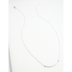 Accent Short Curved Line Hammered Necklace