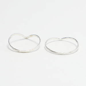 The 2 Esprit Hammered Rings