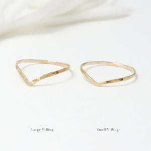 The 2 Esprit Hammered Rings