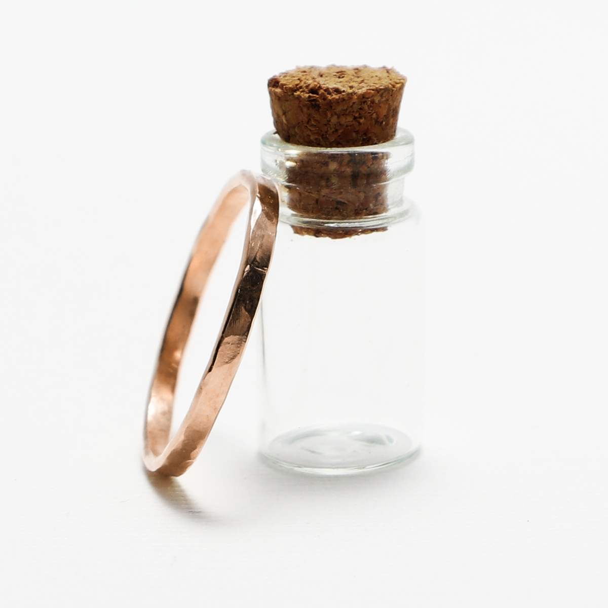 Large Mirth Ring – Irresistibly Minimal