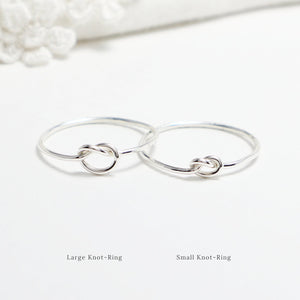The 2 Unity Knot Rings