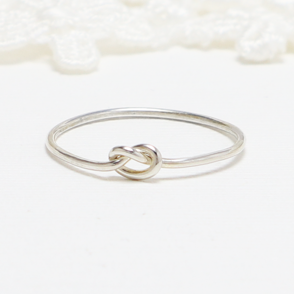 Unity Small Knot Ring