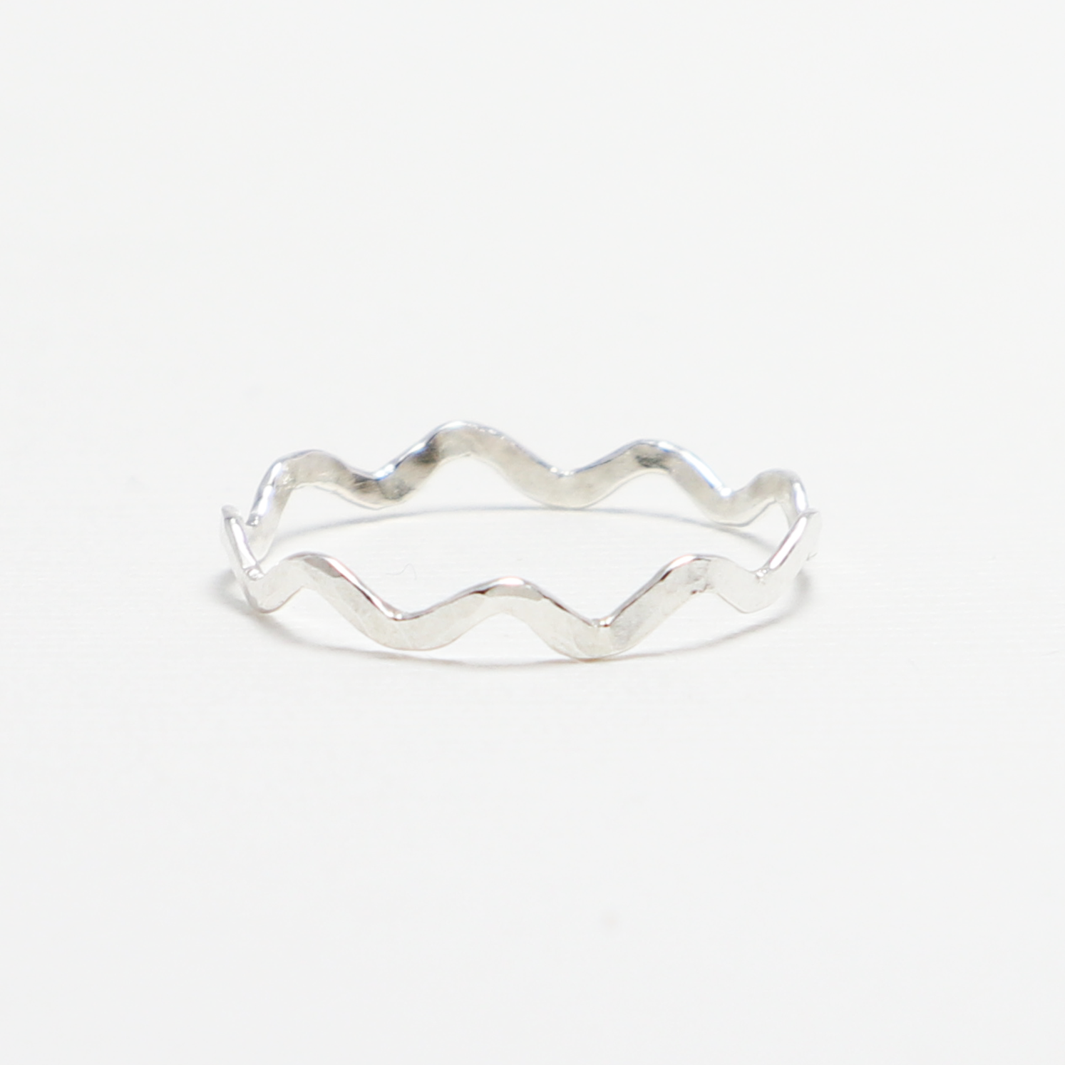 Wave Small Hammered Ring